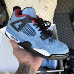 Jordan 4 Retro 