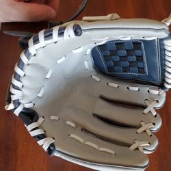 Kid's Baseball Glove