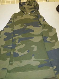 Mens large hoodie from macys. American rag brand. Great condition 12$