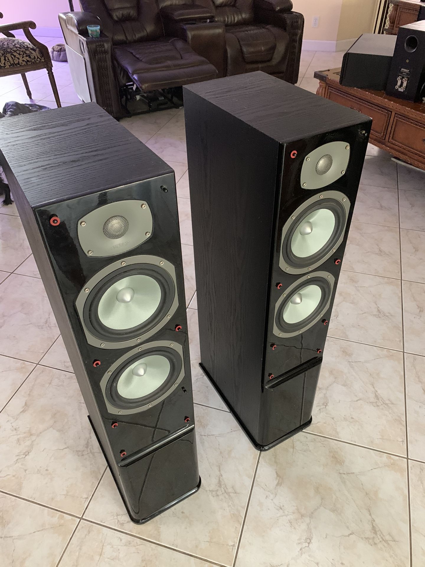 High End Energy C-500 Tower Floor Standing Speakers