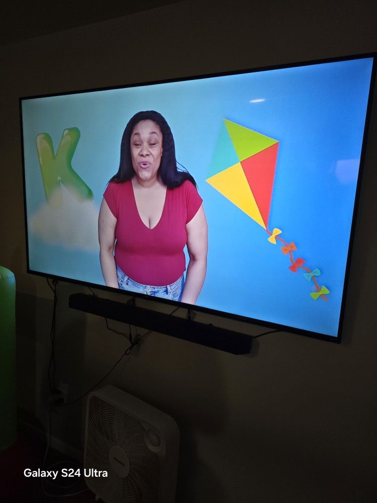 75" TV Smart TV TCL Excellent condition
