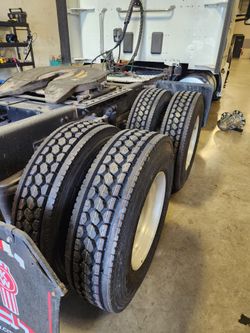 Semi Truck & Trailer Service