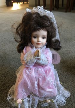 Fine collectible dolls