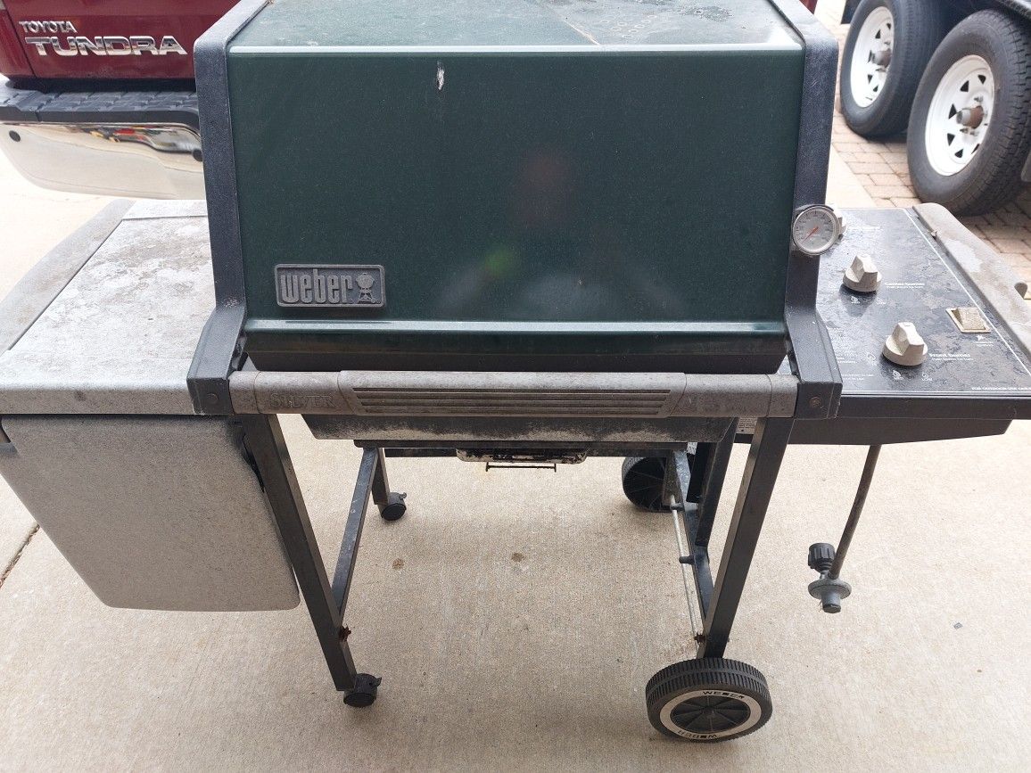 Weber Silver Grill