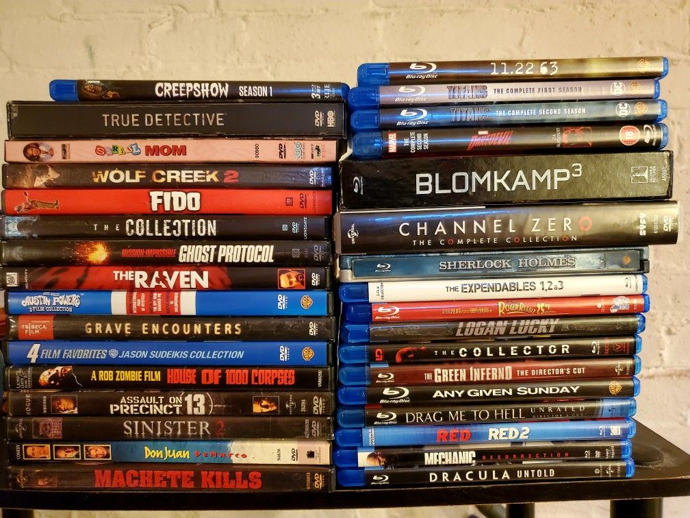 Bundle Of 37 Popular Movies & 8 TV Shows (Blu-Rays & DVDs)