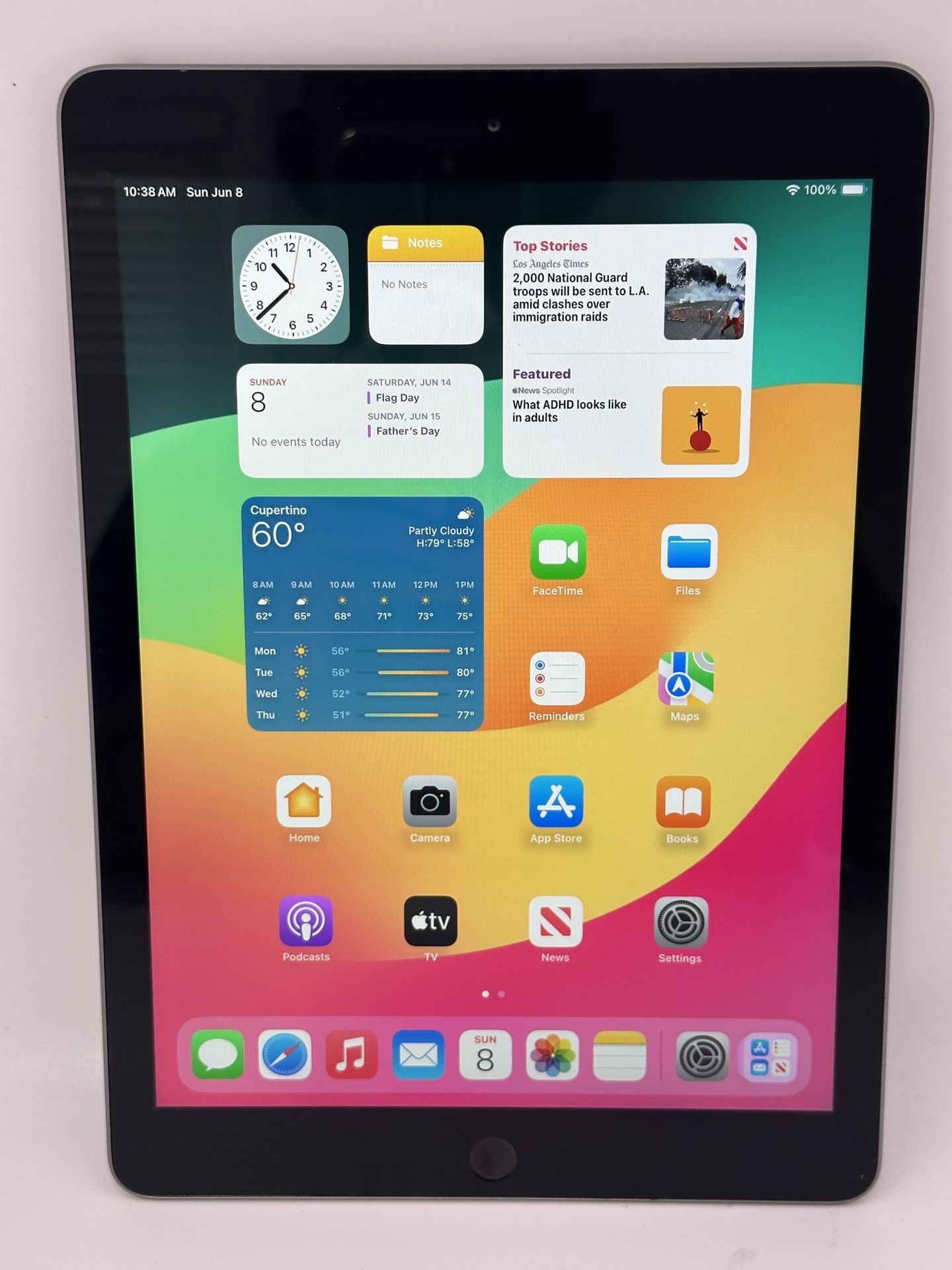 Apple iPad 6th Tablet 9.7 inch 128GB
