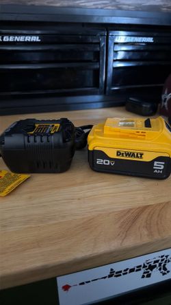 DEWALT 5ah BATTERY AND CHARGER