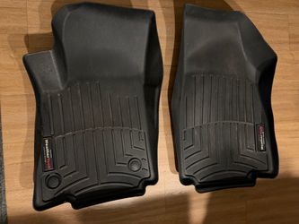 Used Weathertech Floor Liner for 2020 Chevy Trax First & Second Row - Black