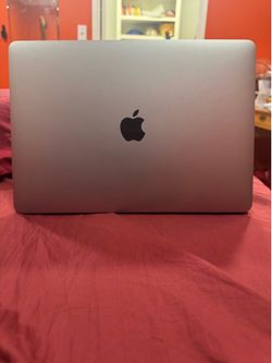 💻 Apple MacBook Pro 13-inch (2020) – M1 Chip – Excellent Condition