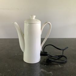 Husband's collection: VINTAGE WORKING Vcagco Japanese White Porcelain Electric Tea Pot (Rare)