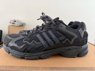 Bad bunny triple black adidas response cl mens 11 ID0805