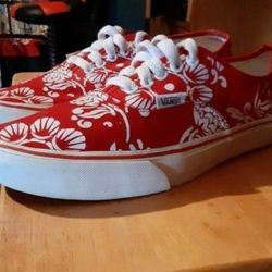 Limited Edition Vans Shoes  🏖⛱ 