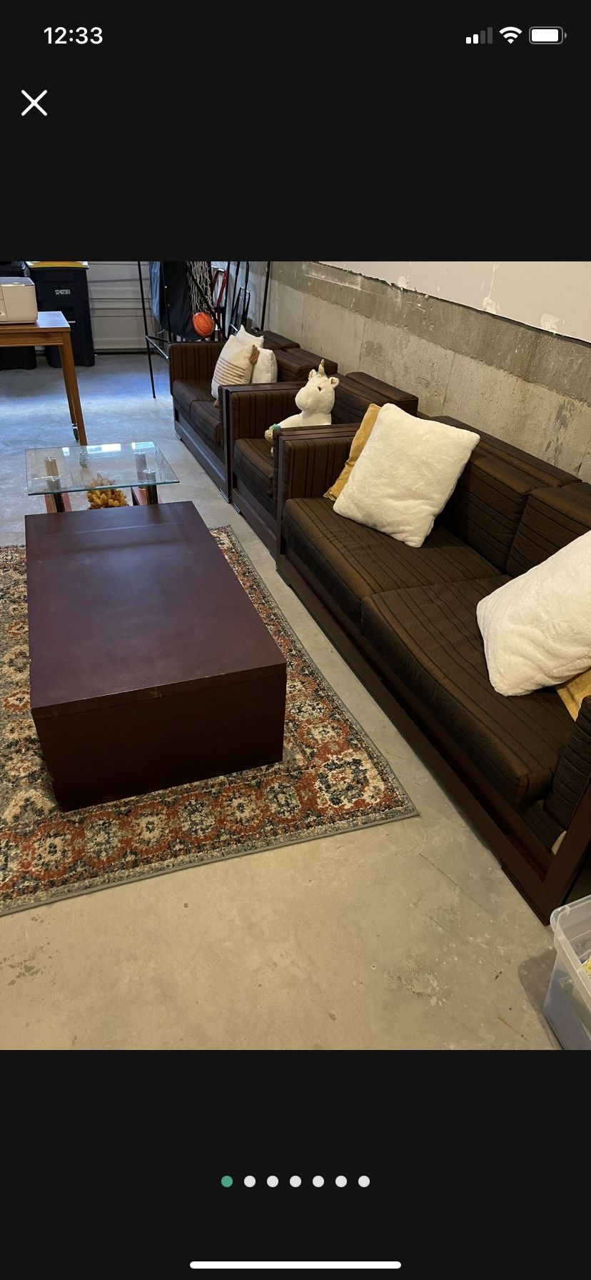 Complet Living Room Set.