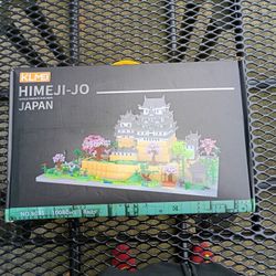 Himeji-Jo Building Block Set No: 8031,( 10090 Pcs ) Brand New.