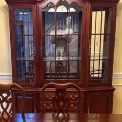 Well made 2 piece Cherry  wood HUTCH With lights