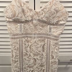 FASHION NOVA LACE DRESS SZ LG 