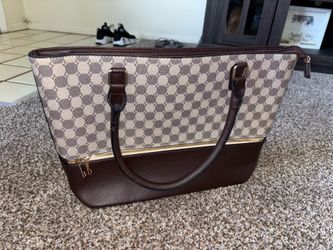 tote