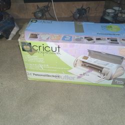 Cricut expression personal electronic cutter