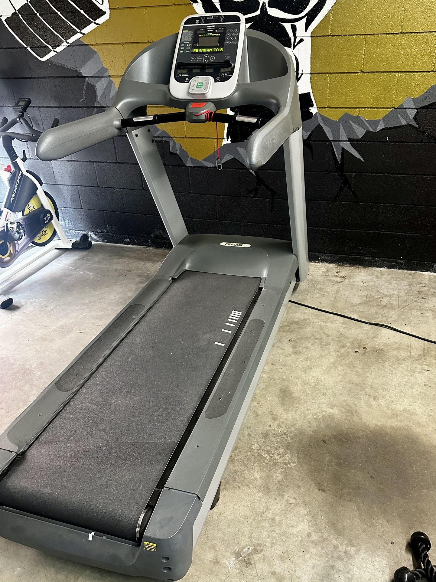 Precor 966i Treadmill