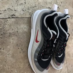 Nike Shoes Size 10.5