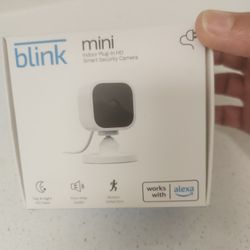 Blink Mini Indoor Smart Security Camera – HD Plug-In