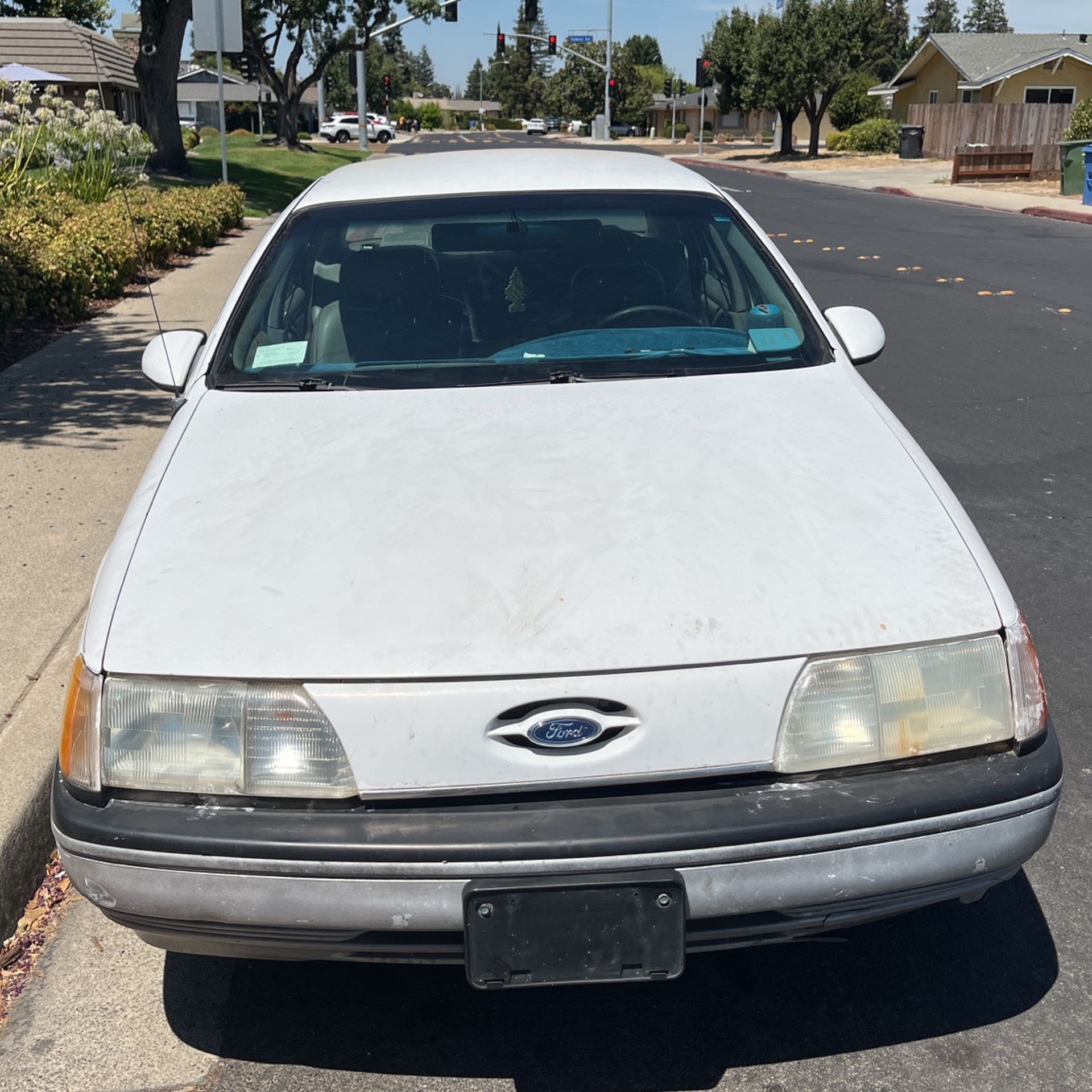 1986 Ford Taurus