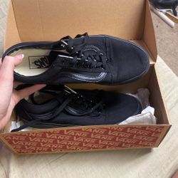 never worn brand new vans 