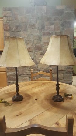 2 lamps
