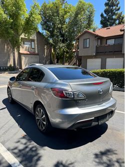 2011 Mazda I3 Sport