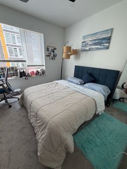 Selling bed frame (Without Mattress)