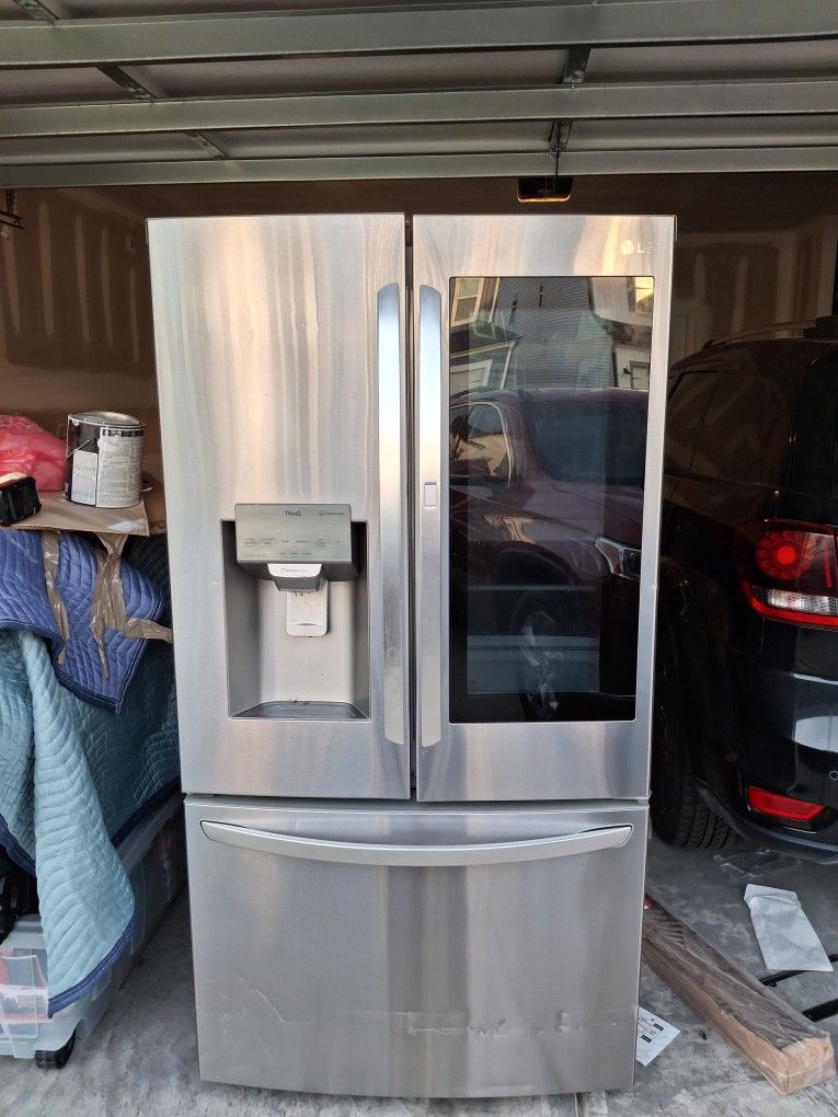 LG REFRIGERATOR USED 6 MONTHS