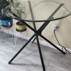 Steel Bar stool 27in w/ Glass Table