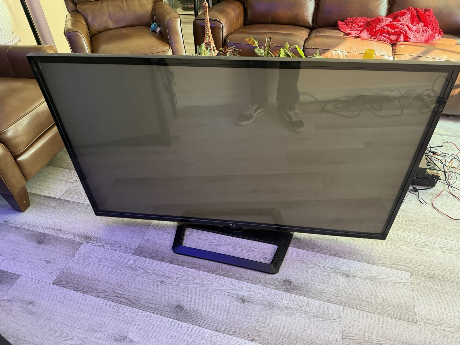 60” Plasma Tv. LG Works Great.  