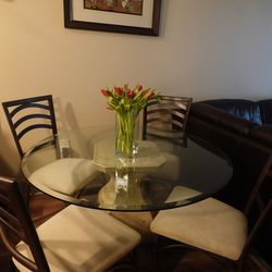 Dining Table & 4 Chairs