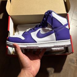 Nike Dunk Varsity Purple