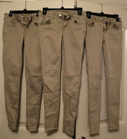 3 American eagle Size 0 Pants