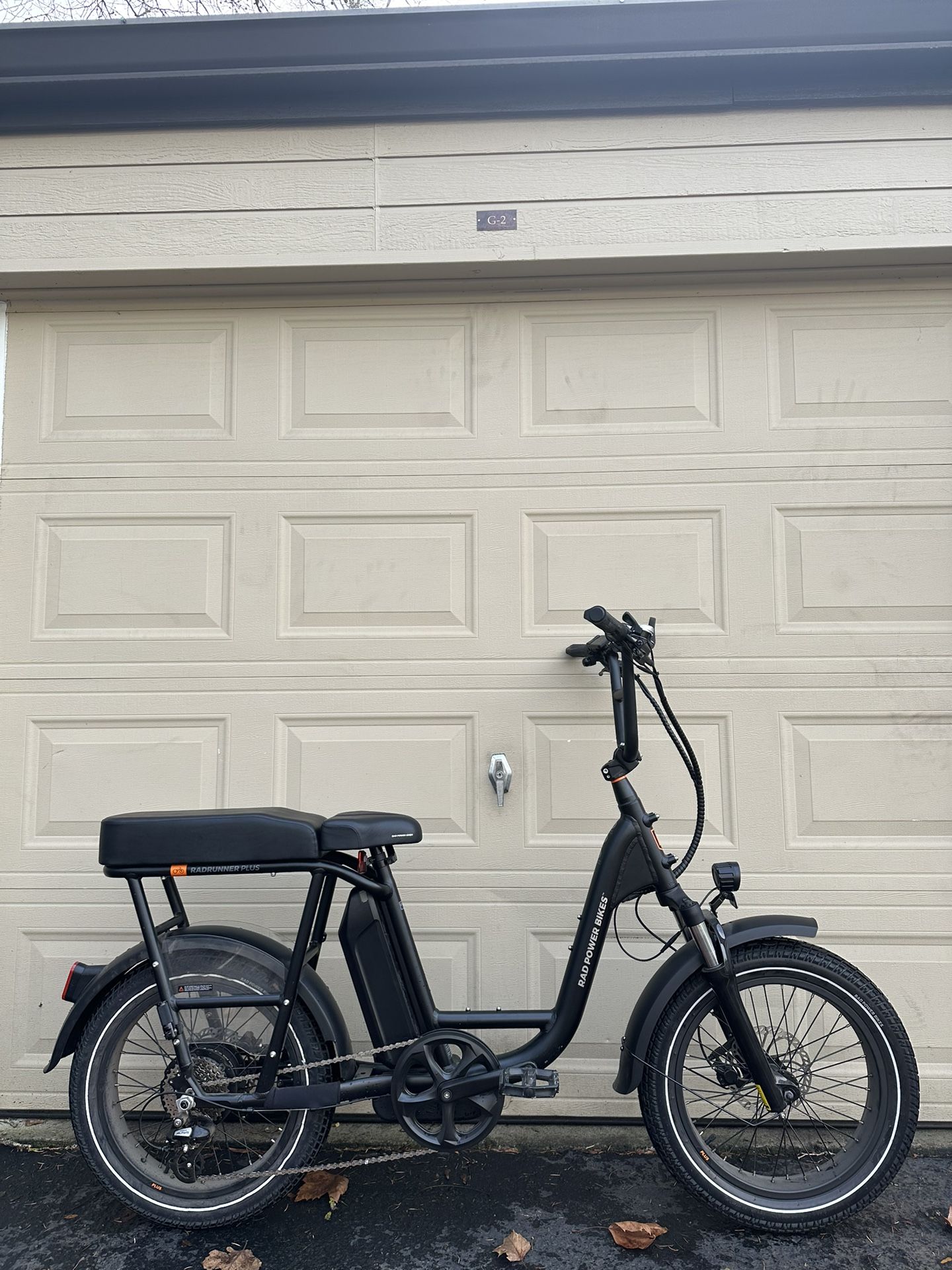 2025 RadRunner Plus – Electric Cargo Utility Bike - Only 195 miles - LIKE NEW - e-bike bicycle
