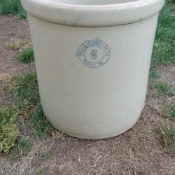 Pacific Stoneware Co 6 Gallon Crockpot 
