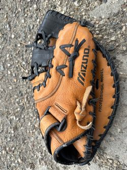 Baseball glove