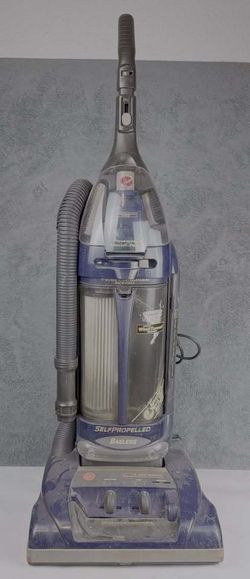 Hoover Windtunnel Self Propelled U6616-900 Bagless Upright Vacuum Cleaner
