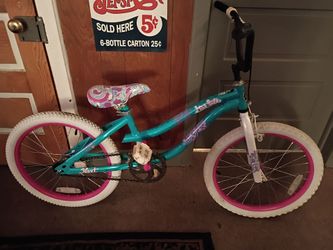 Clean, practically new 20-inch BMX bike