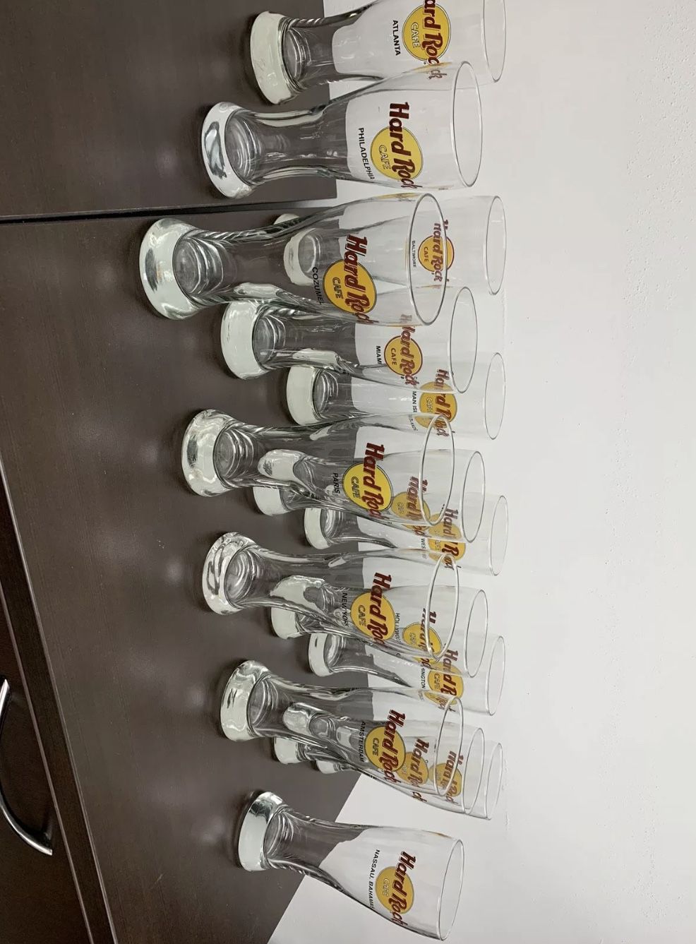 Collection Original HardRockCafe pilsen glasses 18pcs all lot only $69, in retail price total is $500 plus all travel costs 😅 !!