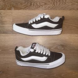 Van Knu Skool Size 8