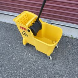 Rubimaid Buck Mop Cleaner