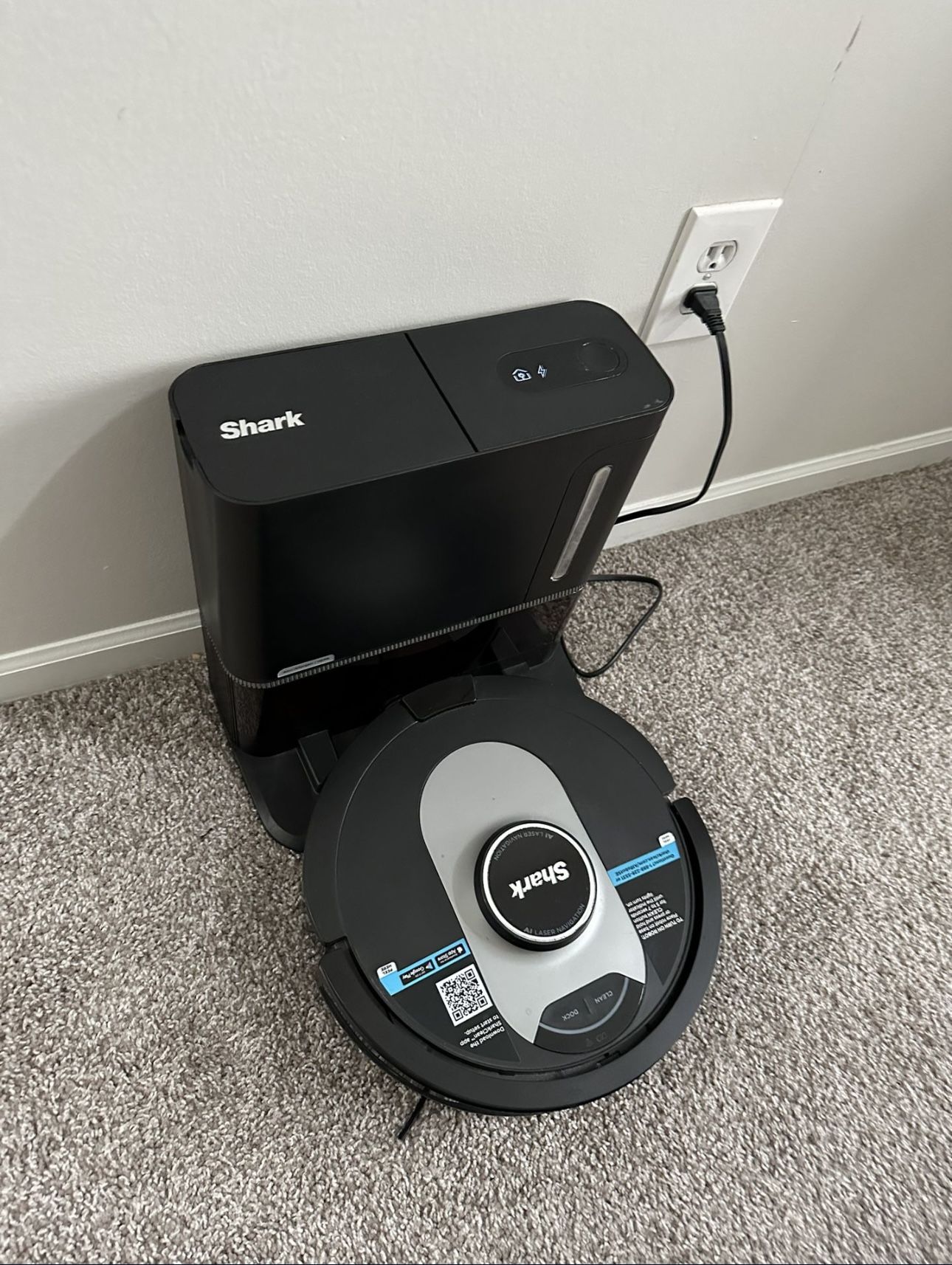 Shark AI Ultra Robot Vacuum