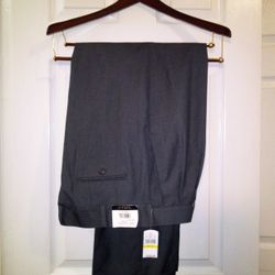 NWT Van Heusen Medium Gray Dress Pants Size 38W 32L