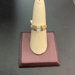 14KT Gold Diamond Ring