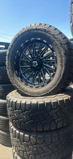 WHEELS TIS 22x10 OFF ROAD CHEVY HD 8x180