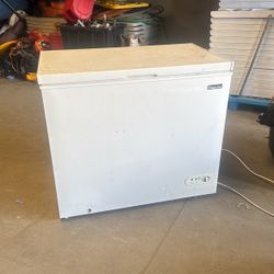 Magic Chef Freezer 