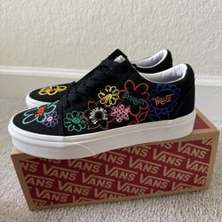 Women’s Vans 6.5